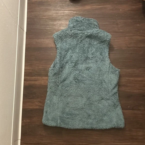 Patagonia Women’s Los Gatos Vest - Size Small, Light Plume Grey. - Picture 2 of 5